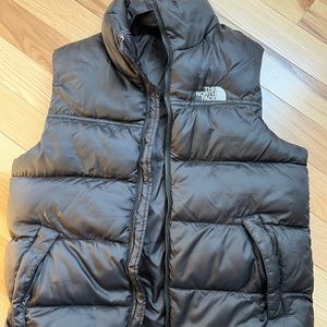 Size small puffy North Face vest.